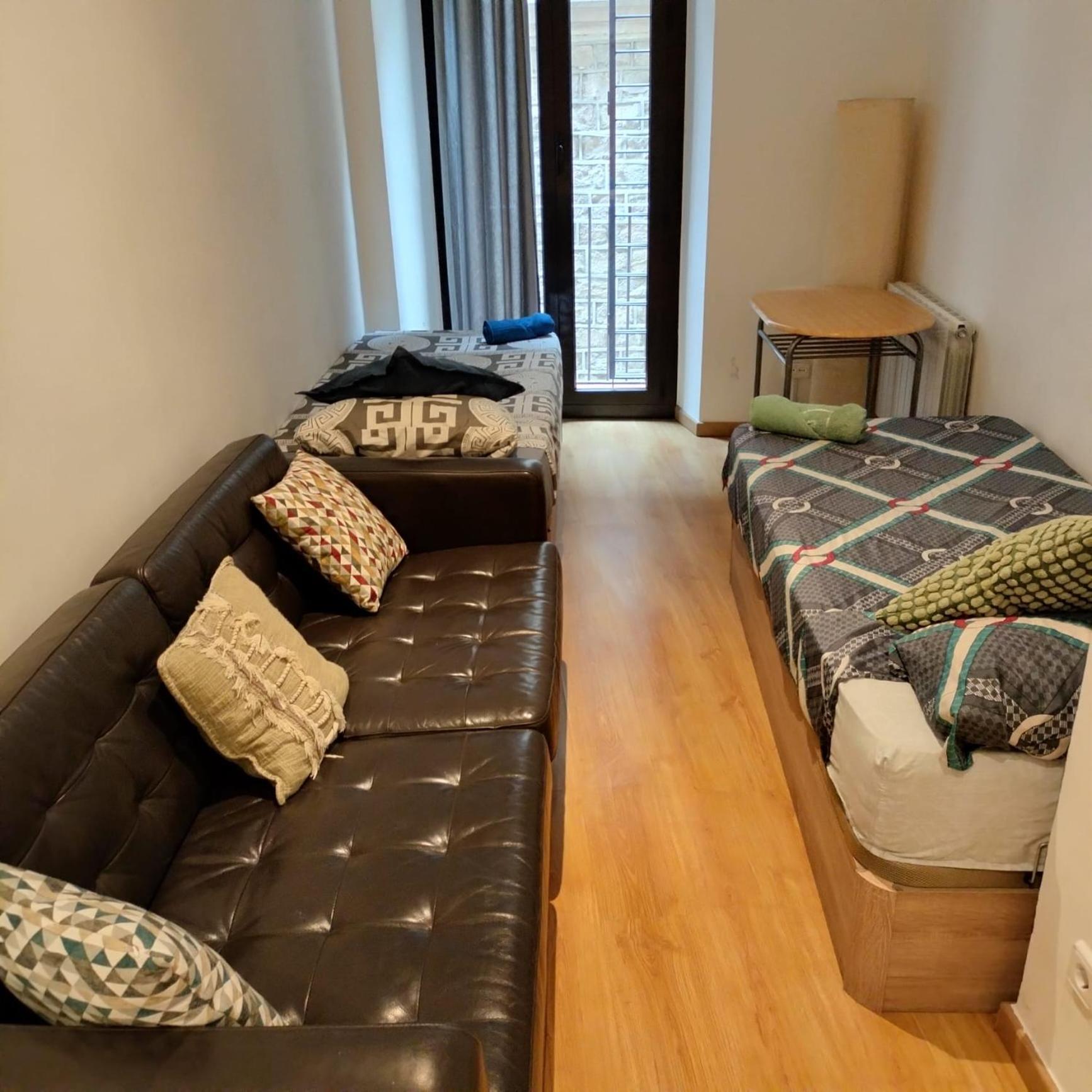 Sunny 3 Bed and breakfast Barcelona
